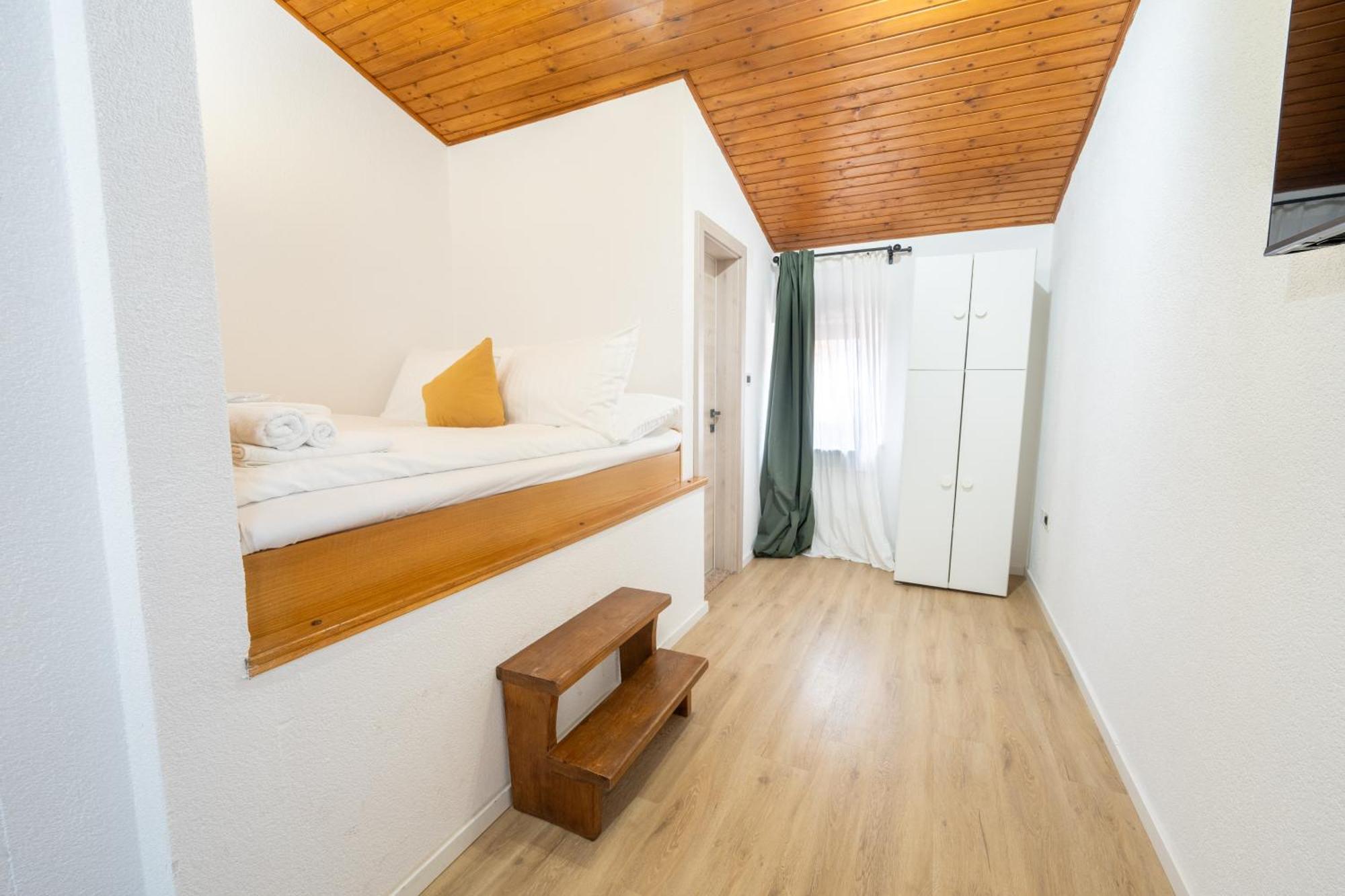 Hotel Maslina Seget  エクステリア 写真