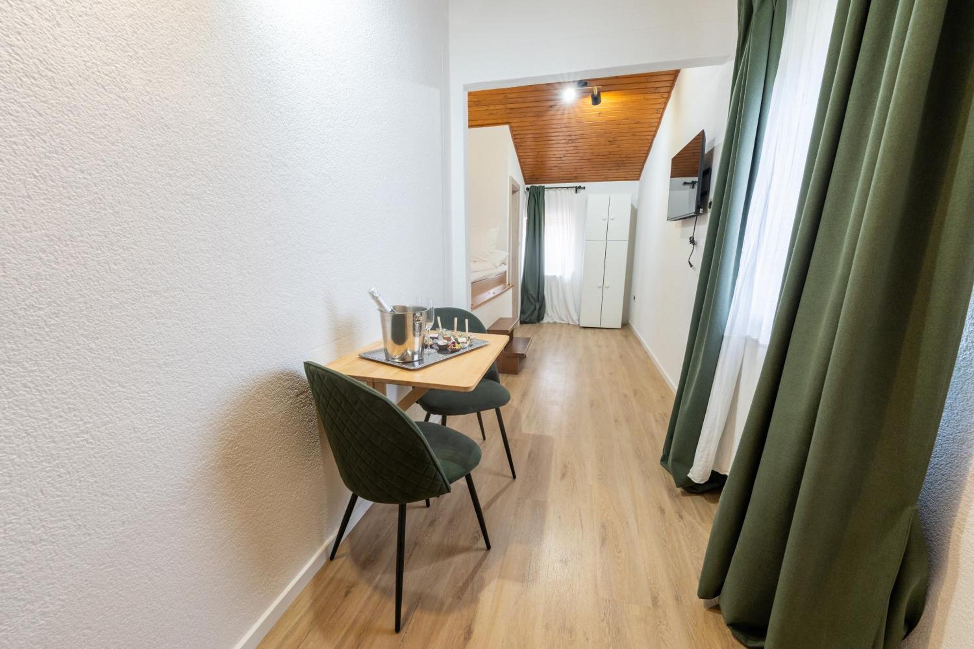 Hotel Maslina Seget  エクステリア 写真